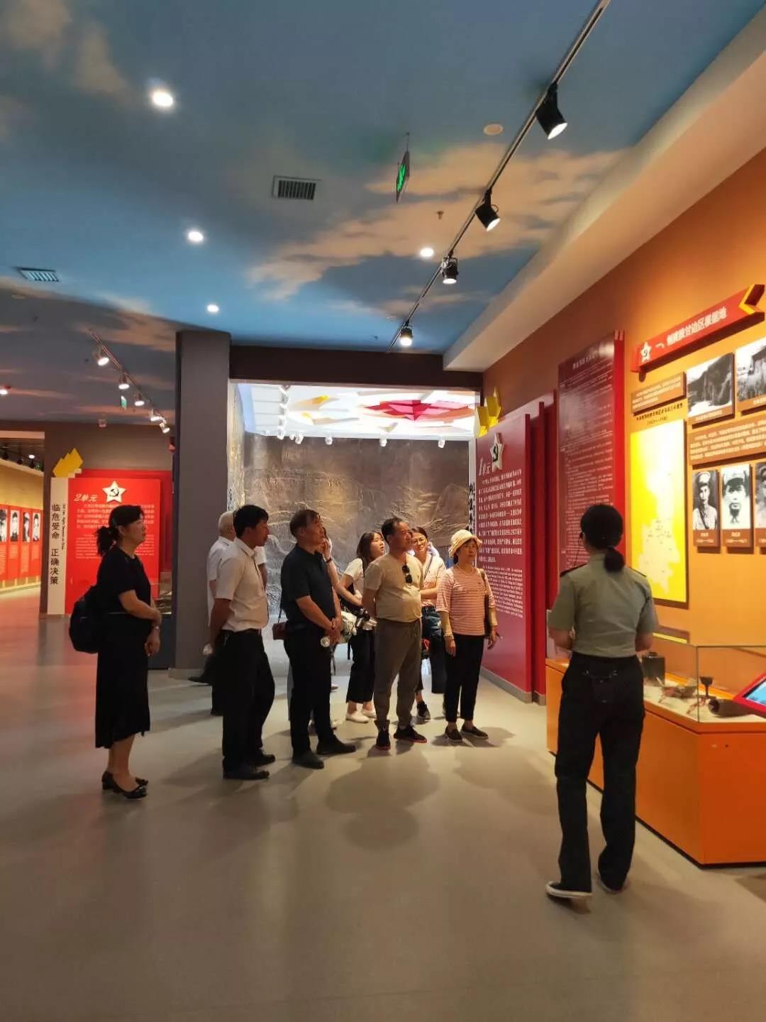 5d08a2bc2a6db.jpg 5d08a2bc2a6db.jpg