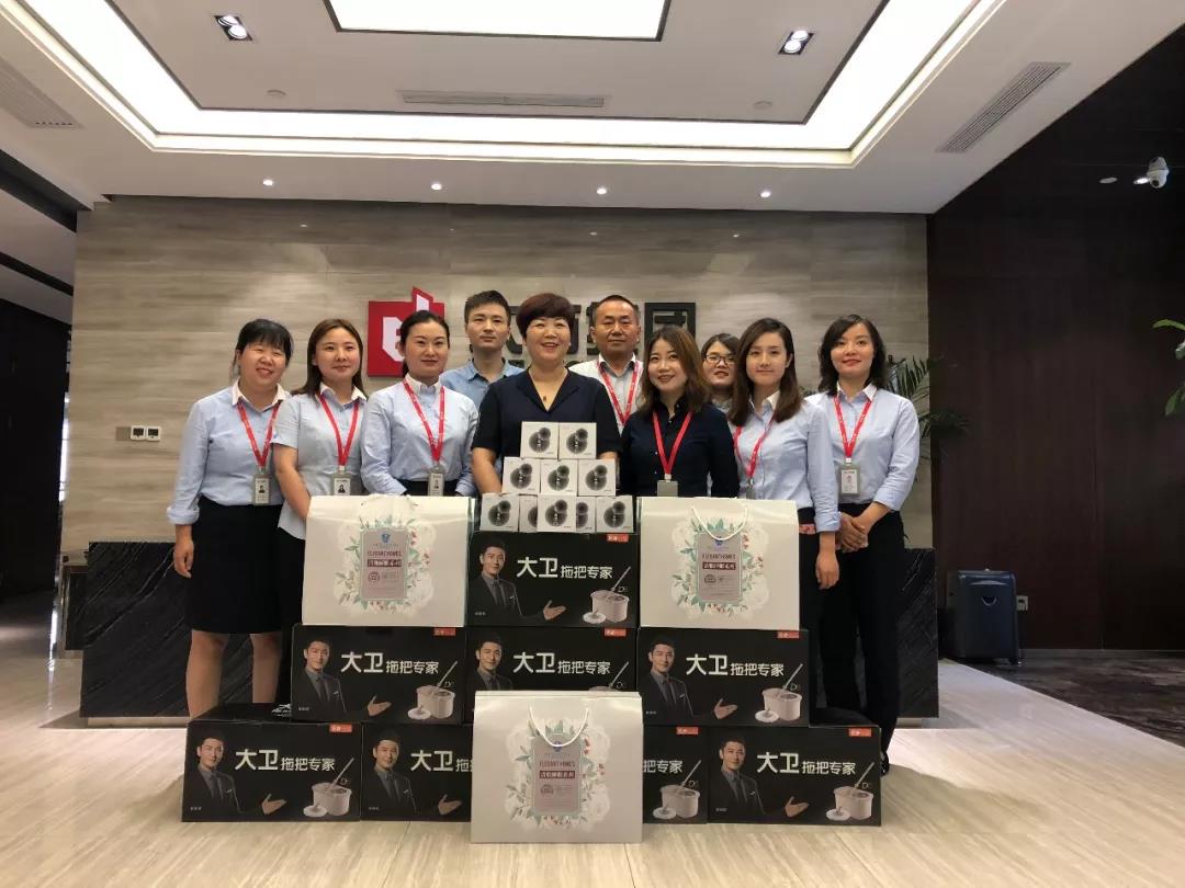 5d0994b7d3704.jpg 5d0994b7d3704.jpg