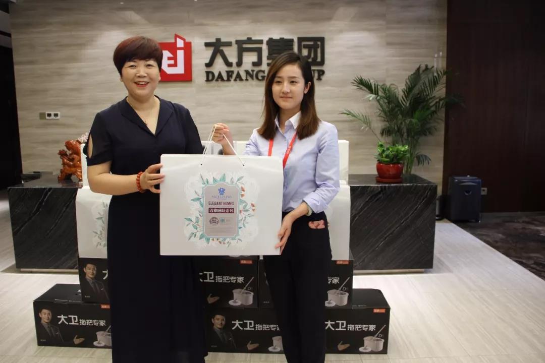 5d0994d75db60.jpg 5d0994d75db60.jpg