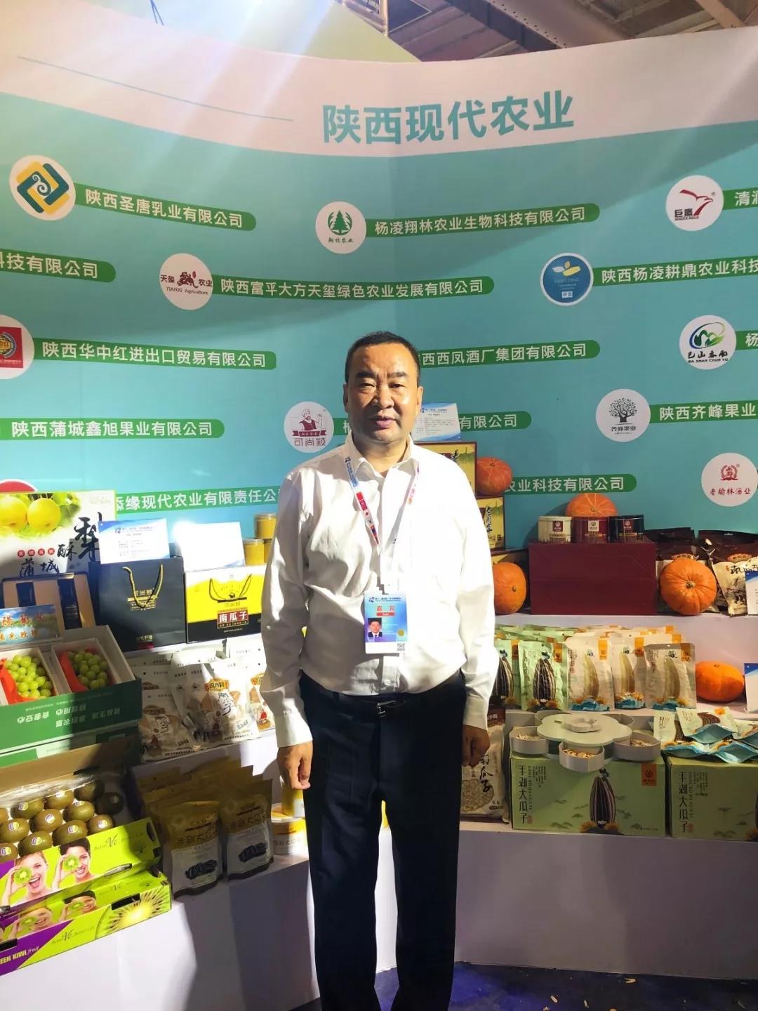 5da3de4c0fac2.jpg 5da3de4c0fac2.jpg