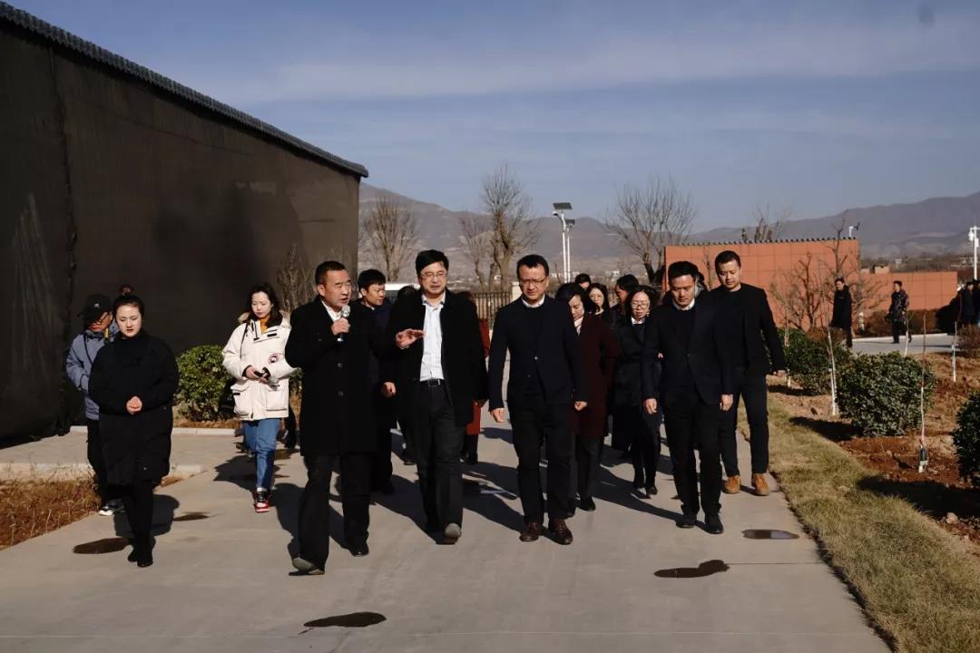 5e05c91f5c760.jpg 5e05c91f5c760.jpg